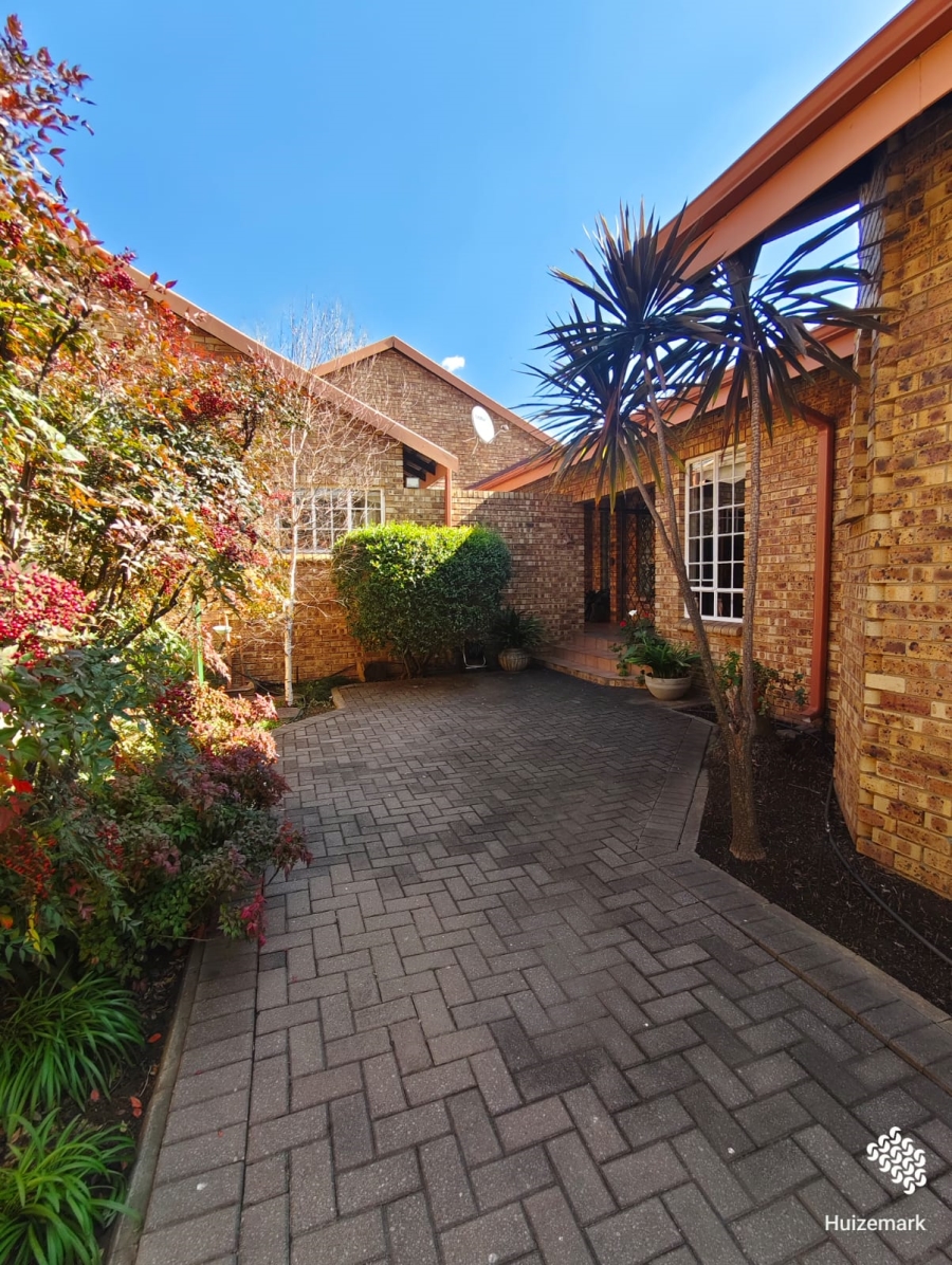 4 Bedroom Property for Sale in Vaalpark Free State